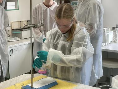 Chemie na vlastní kůži: Projektový den v Tevě